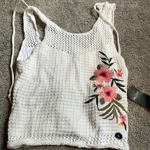 HOLLISTER SMALL TOP W TAGS